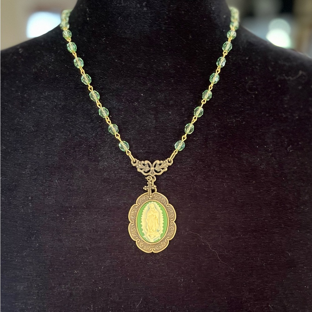 Vintage Style Guadalupe Cream on Green Cameo Necklace, Austrian Peridot Crystals - Picture 8 of 17